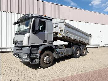 Sklápač MERCEDES-BENZ Arocs 2643