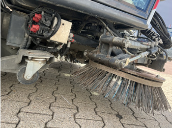 Nákladné auto Schmidt Swingo Compact 200 4x2 Swingo Compact 200 4x2, Kehrmaschine: obrázok 3 Nákladné auto Schmidt Swingo Compact 200 4x2 Swingo Compact 200 4x2, Kehrmaschine: obrázok 3