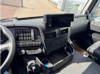 Nový Podvozek s kabinou X-Way AD360X40Z/P 8x4 X-Way AD360X40Z/P 8x4: obrázok 4