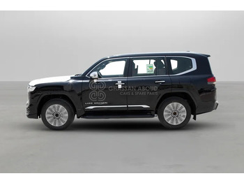 SUV Toyota Land Cruiser 300: obrázok 2 SUV Toyota Land Cruiser 300: obrázok 2