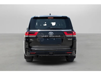 SUV Toyota Land Cruiser 300: obrázok 4 SUV Toyota Land Cruiser 300: obrázok 4