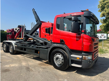 Hákový nosič kontajnerov SCANIA P 380
