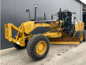 Zrovnávač CATERPILLAR 140M