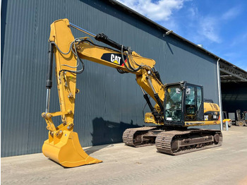 Pásové rýpadlo CATERPILLAR 323DL