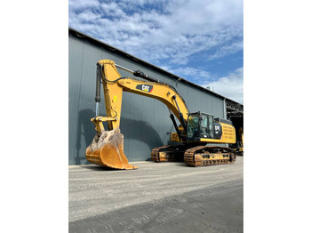 Pásové rýpadlo CATERPILLAR 352F