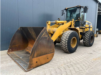 Kolesový nakladač CATERPILLAR 938G