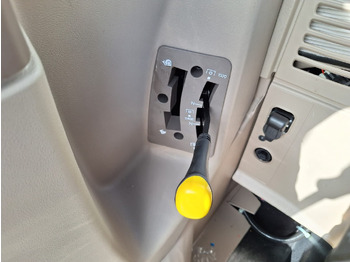 Leasing John Deere 6100M **MIETRÜCKLÄUFER** John Deere 6100M **MIETRÜCKLÄUFER**: obrázok 5