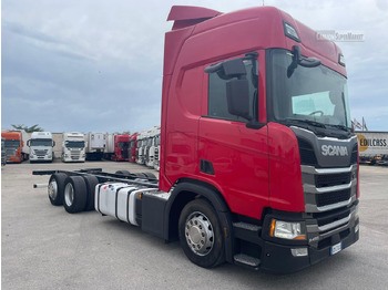 Plachtové nákladné vozidlo SCANIA R 450