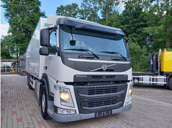 Chladirenské nákladné vozidlo Volvo FM 330, 6x2, CARRIER SUPRA 950 U: obrázok 4