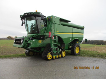 Obilný kombajn JOHN DEERE S680