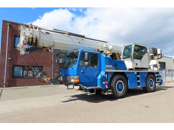 Žeriav pre všetky terény LIEBHERR LTM 1040-2.1
