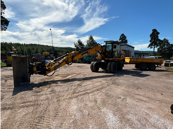 Rýpadlo JCB JS145W