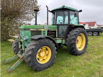 Traktor JOHN DEERE 40 Series