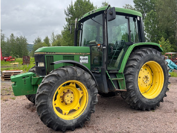 Traktor JOHN DEERE 6200