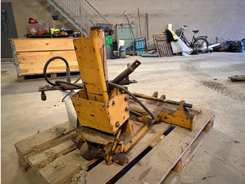 Stavebné zariadenia LIEBHERR