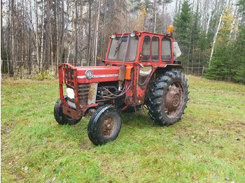 Traktor MASSEY FERGUSON 100 series