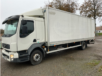 Nákladné auto VOLVO