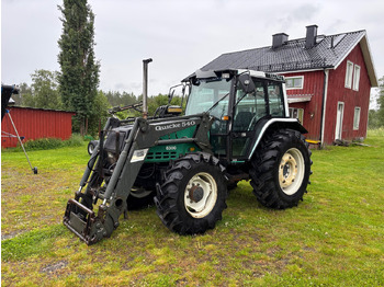 Traktor VALMET