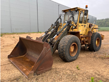 Kolesový nakladač VOLVO L90