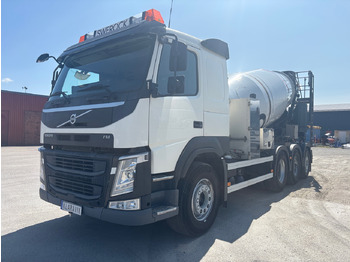 Domiešavač VOLVO FM12