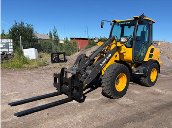 Kolesový nakladač VOLVO L25F