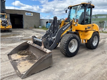 Kolesový nakladač VOLVO L35