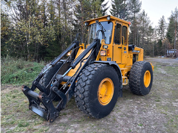 Kolesový nakladač VOLVO L70