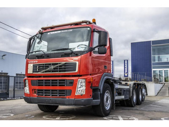 Hákový nosič kontajnerov VOLVO FH