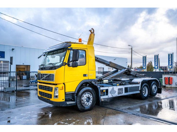 Hákový nosič kontajnerov VOLVO FM 400