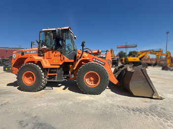 Kolesový nakladač DOOSAN DL250