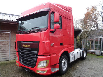 Ťahač DAF XF 106