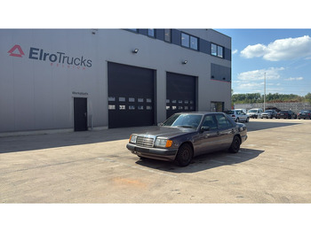 Sedan MERCEDES-BENZ