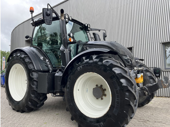 Traktor VALTRA N174