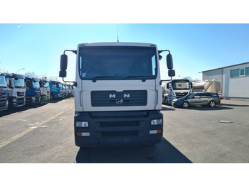 Podvozek s kabinou MAN TGA 26.350
