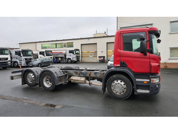 Podvozek s kabinou SCANIA P 400