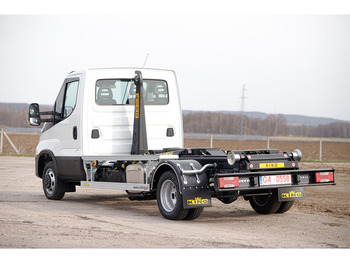 Hákový nosič kontajnerov IVECO Daily 70c18