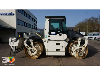 Cestný valec BOMAG