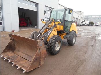 Kolesový nakladač Volvo L25B: obrázok 1