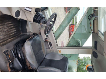 Teleskopický nakladač Claas Ranger 975: obrázok 5