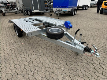 Príves prepravník áut