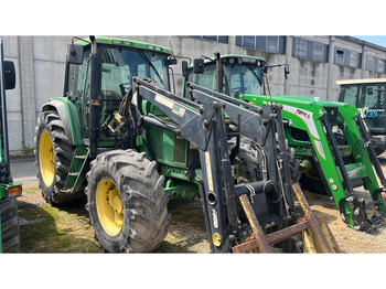 Traktor JOHN DEERE 6600