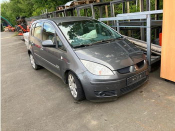 Automobil MITSUBISHI