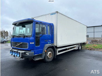 Skříňový nákladní auto VOLVO FL6