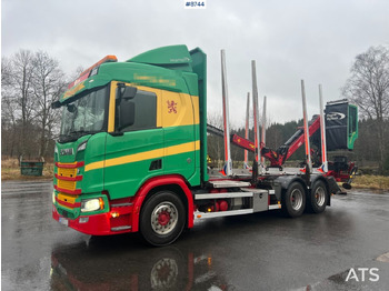 Nákladné vozidlo na prepravu dreva SCANIA R 650