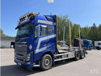 Nákladné vozidlo na prepravu dreva VOLVO FH16 750