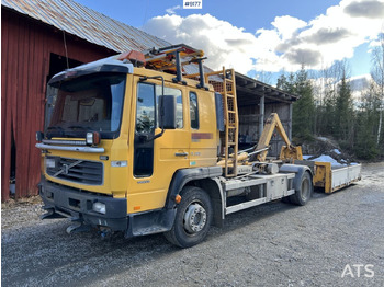 Hákový nosič kontajnerov VOLVO FL