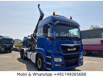 Hákový nosič kontajnerov MAN TGS 26.480