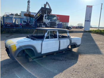 Automobil