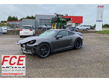 Automobil PORSCHE