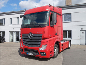 Ťahač MERCEDES-BENZ Actros 1846